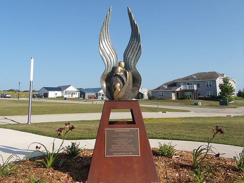 Image of the Immigration statue in Belgium WI