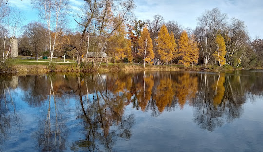Image of park on river located in Newburg, WI in Fall